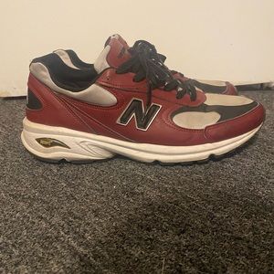 Men’s New Balance 498 shoes size 11.5 maroon silver black no box